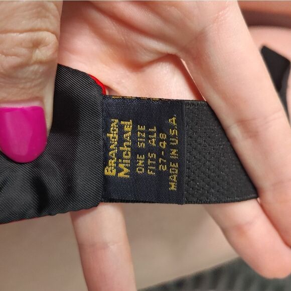 Red Cummerbund - Picture 3 of 3